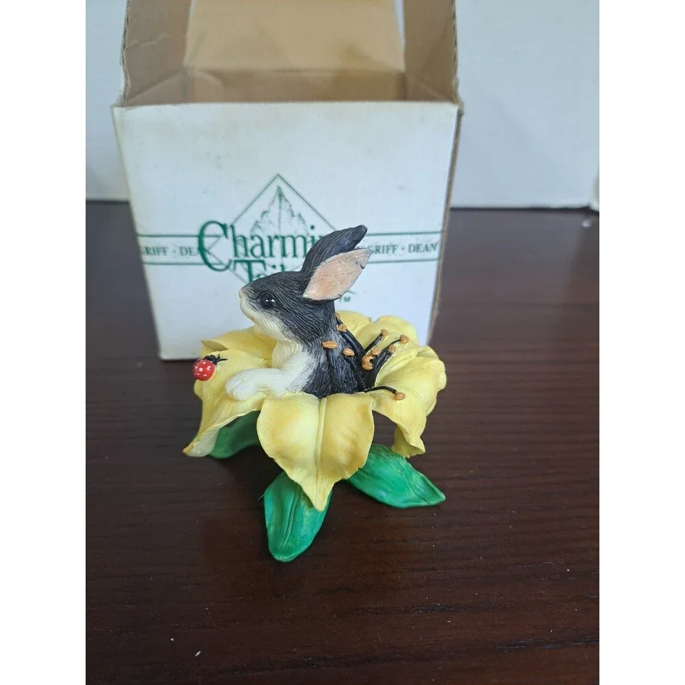 Charming Tails Binkey In A Lily Figurine